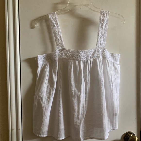 NWOT Aerie white sleeveless top size M - Picture 2 of 4